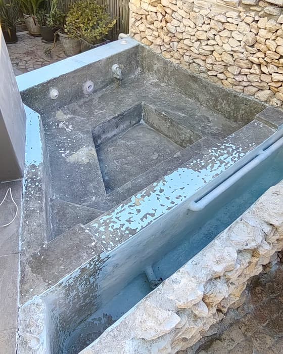 Fibreglass relining work, a fibreglass relining job